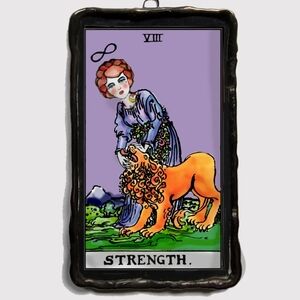NWT Strength Tarot Card Glass Art